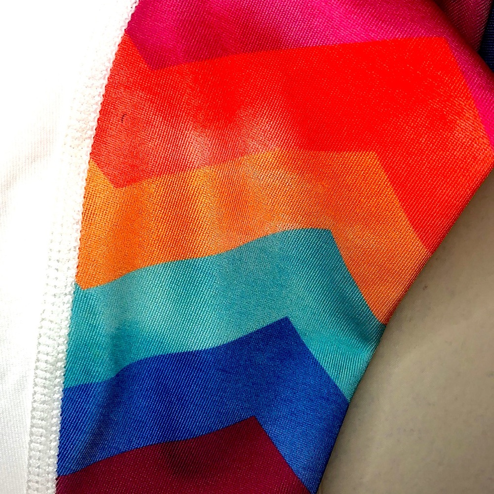O'Neill Rash Guard - Picture 7 of 7